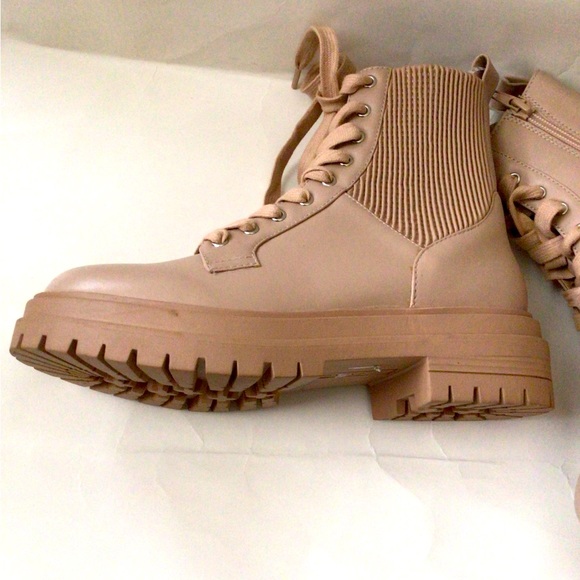 SALE OFR 🆕CHELSEA & VIOLET RUMI LEATHER LACE UP CHUNKY BOOTIES(Sz5.5) - Picture 9 of 15